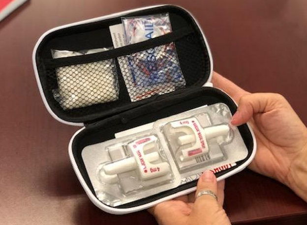 naloxone kit