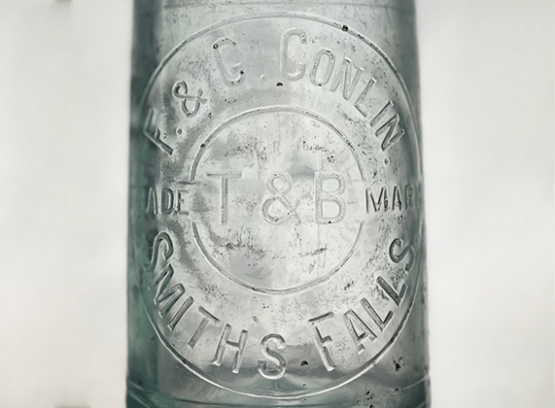 F. & G. Conlin Bottle