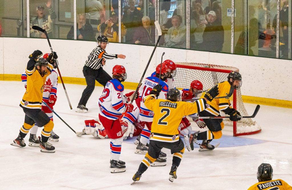 Smiths Falls Bears vs Rockland Nationals Oct. 10, 2025.